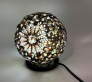 dekorativn� boho lampa z mo�sk�ch mu�l� 16 - pohled 2 - www.maxitrend.cz